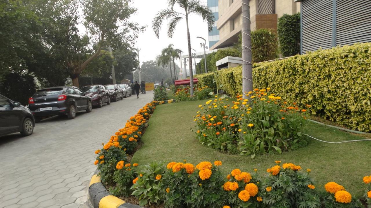 Ramada Gurgaon Central Zewnętrze zdjęcie